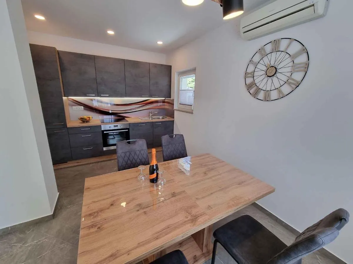 Apartment In Dramalj 42930 Croatia