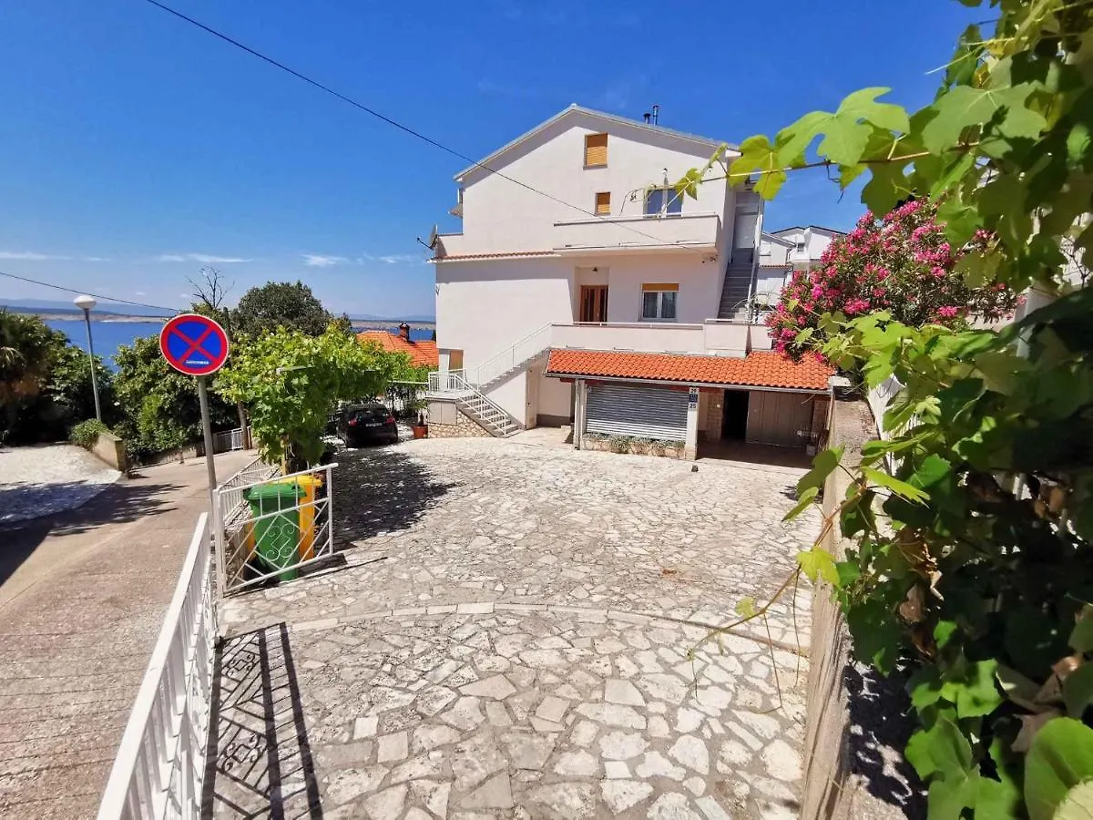 Apartment In Dramalj 42930