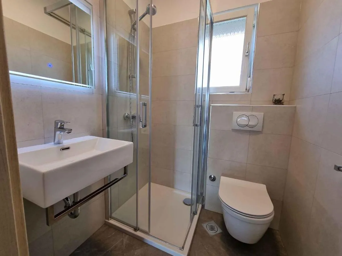 Apartment In Dramalj 42930