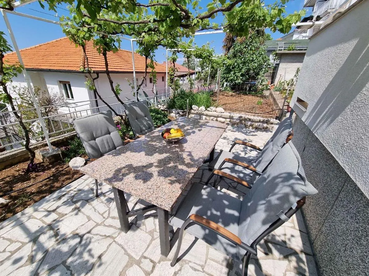 Apartment In Dramalj 42930